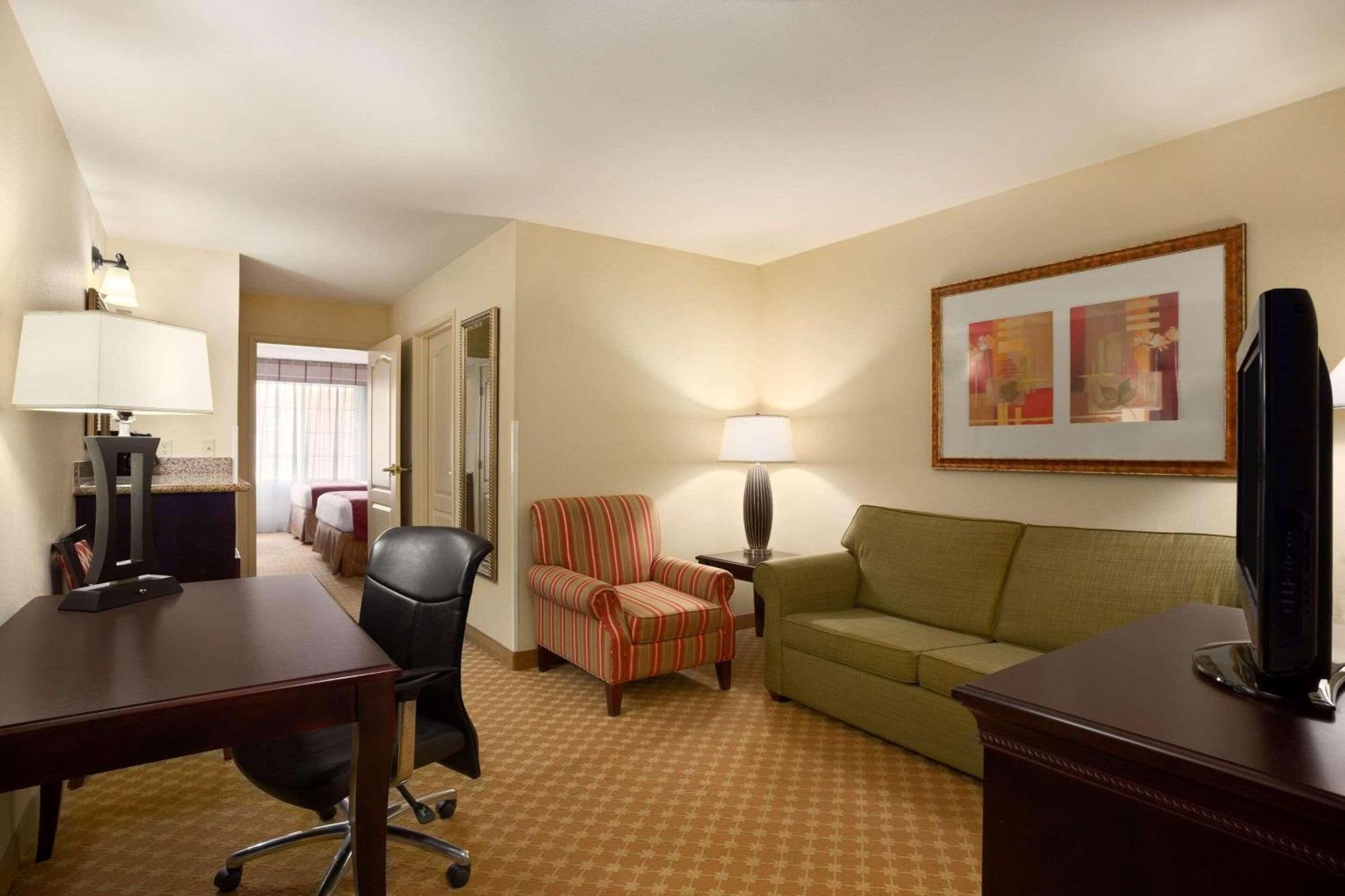 Country Inn & Suites By Radisson, Washington At Meadowlands, Pa Ngoại thất bức ảnh