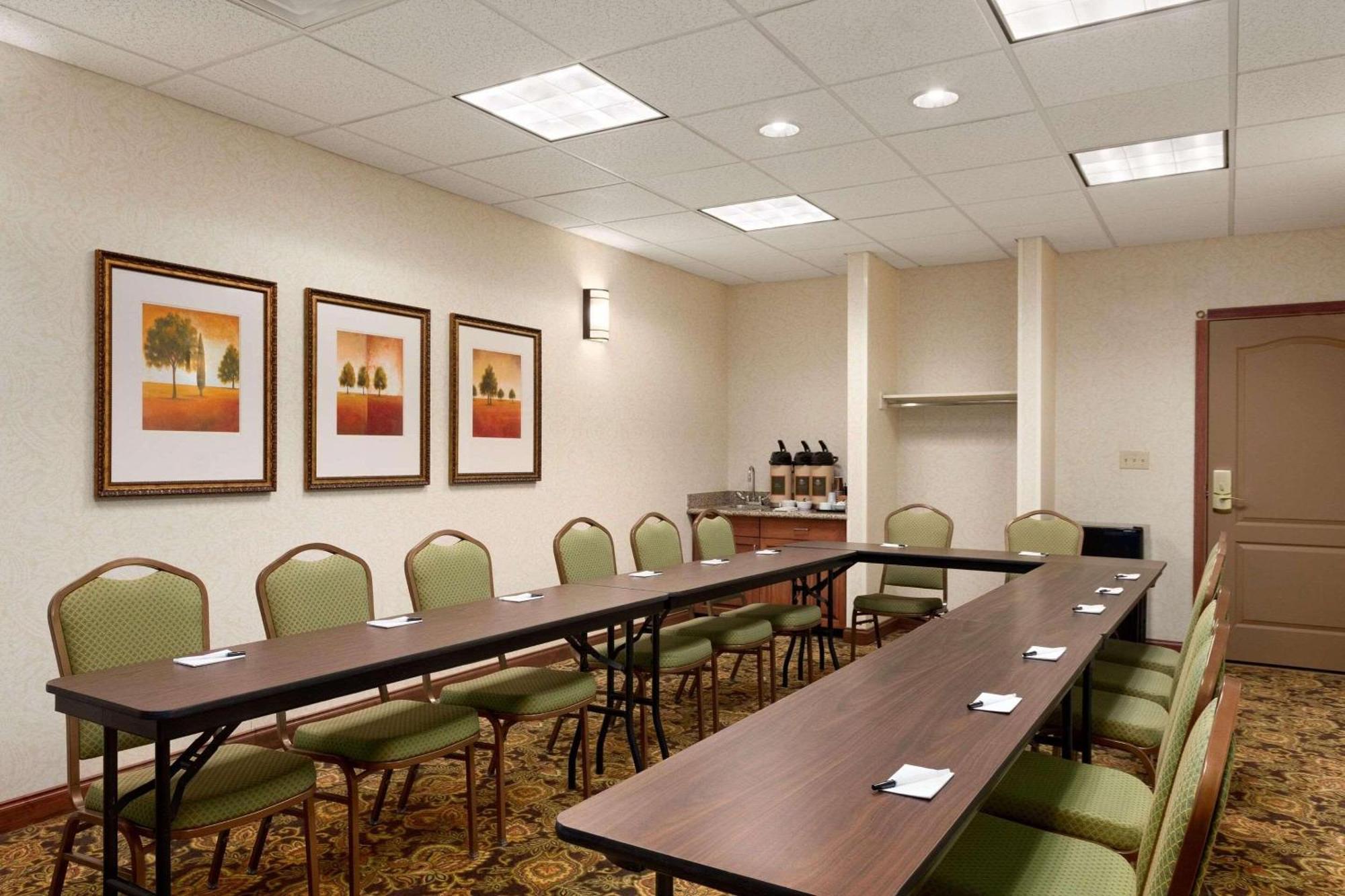 Country Inn & Suites By Radisson, Washington At Meadowlands, Pa Ngoại thất bức ảnh